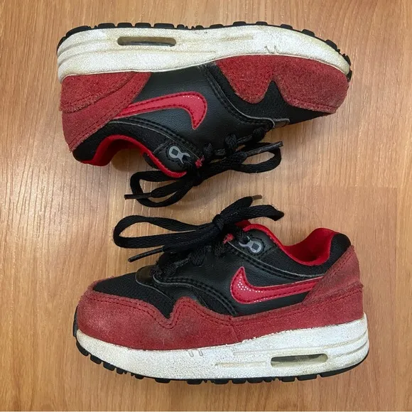 Nike Toddlers Air Max Red &amp; Black Sneakers Size 7C
