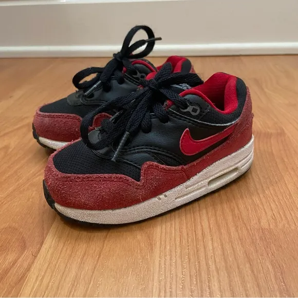 Nike Toddlers Air Max Red &amp; Black Sneakers Size 7C