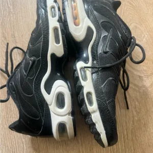 Nike women’s air max Black Sneakers