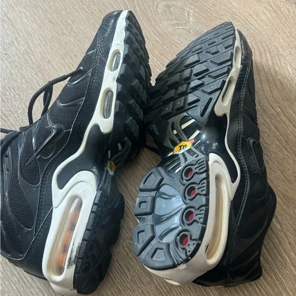 Nike women’s air max Black Sneakers