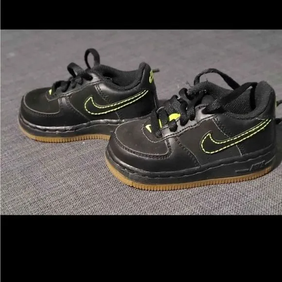 Nike TD Toddler Air Force Black Leather Lime Stitch Gum Soles Shoes Size 5 5c