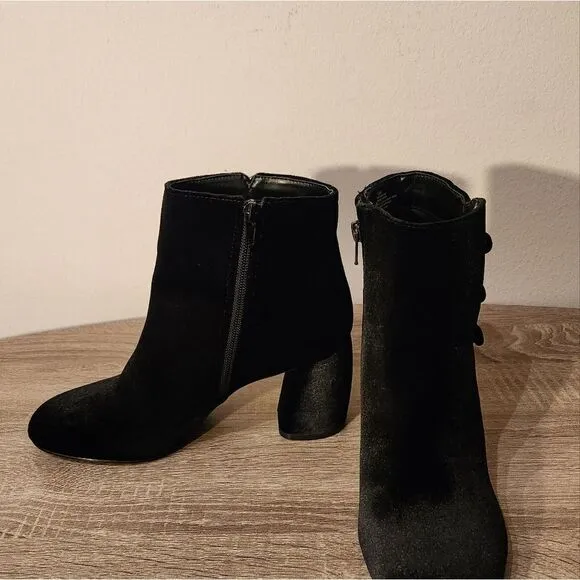 NINE WEST WOMEN'S ROUNDED TOE BLACK VELVET ANKLE BOOTS HEELS SIZE 7 1/2