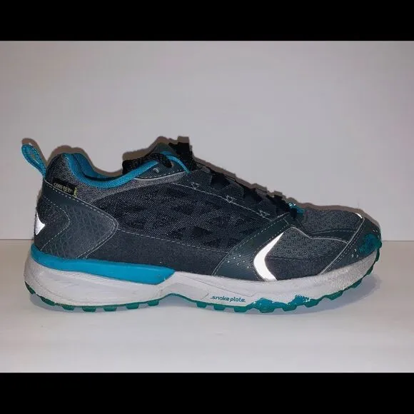 North Face Gore Tex shoes size 8.5