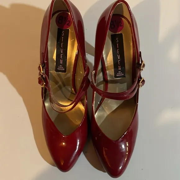 NWD 8.5, Dark Red Burgundy Patent Leather Raptur, Steven Madden Strappy 4” Heels