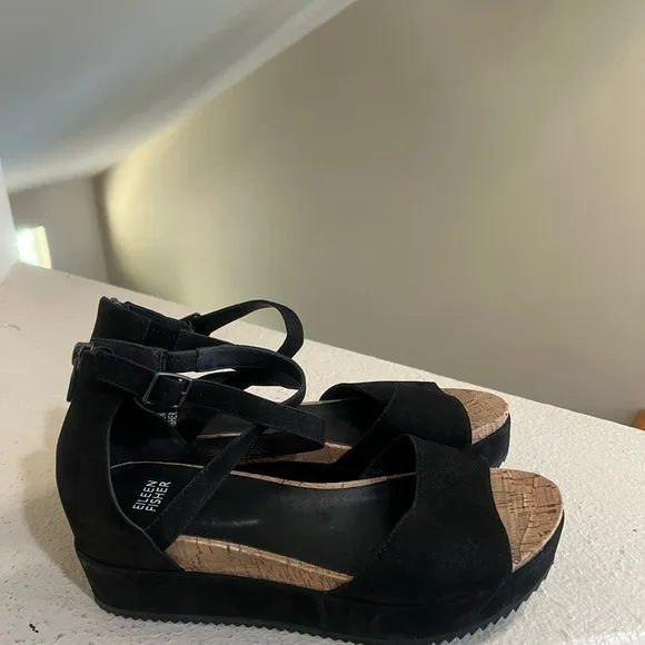 NWNT Eileen Fisher Women's Black Emmy Tumbled Nubuck Wedge‎ Comfort Sandals Sz 9