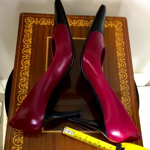 NWOB Dolce Perla 8 Plum pink and Black Heels Made in Italy