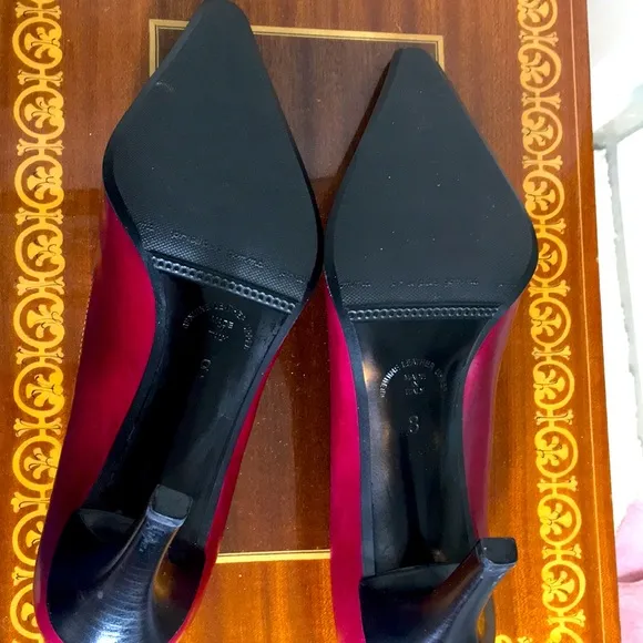 NWOB Dolce Perla 8 Plum pink and Black Heels Made in Italy
