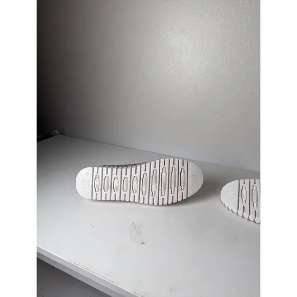 NWOB ILSE JACOBSEN Tulip 140 Perforated Slip On Shoes Size 38