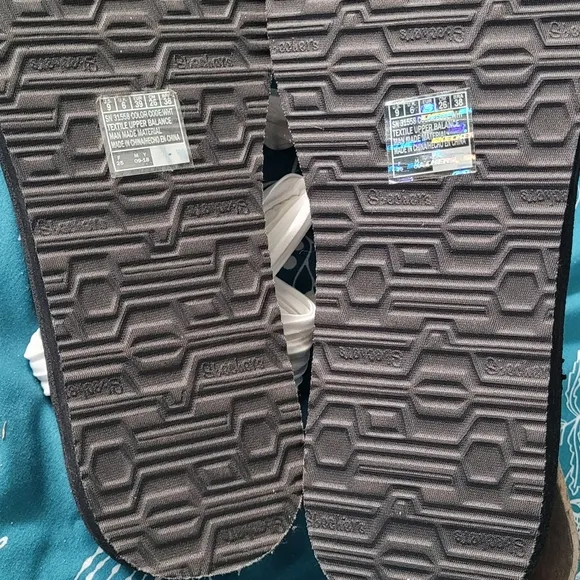 Nwot-Skecher White Women's Sandals
