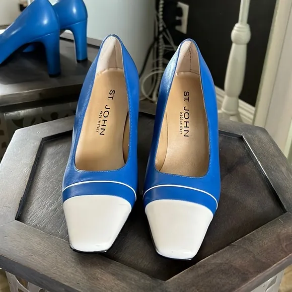 NWOT, St John, leather heels, blue white color block, size 6