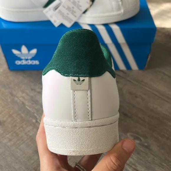 NWT Adidas Originals Men's Superstar Shoes - ID1374