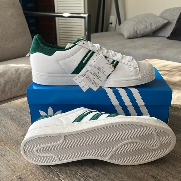 NWT Adidas Originals Men's Superstar Shoes - ID1374