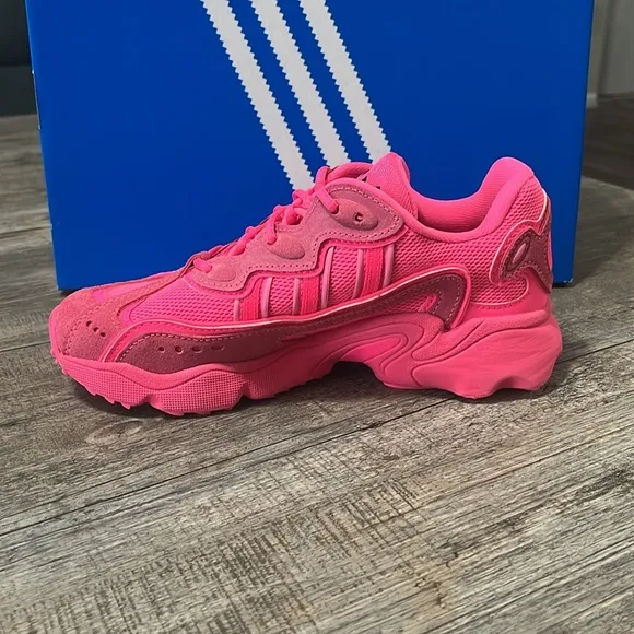 NWT Adidas Originals OZWEEGO OG Women's Shoes - Bright Pink/Black - IH7354