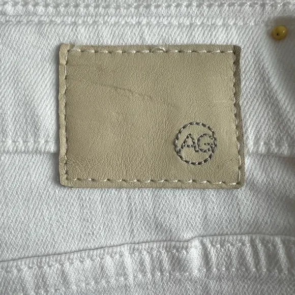 NWT AG EX BOYFRIEND SLIM WHITE JEANS