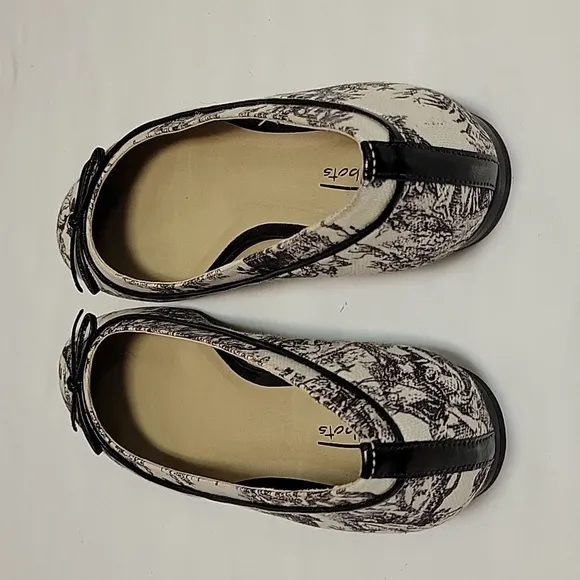 NWT black/white toile fabric shoes sz 8 from Talbots, leather soles
