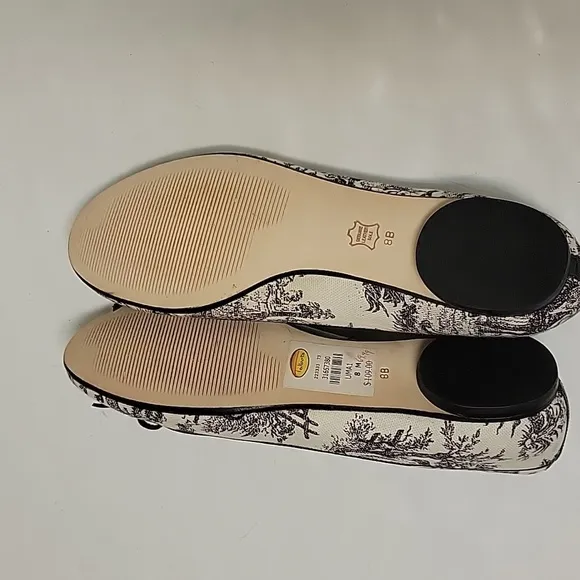 NWT black/white toile fabric shoes sz 8 from Talbots, leather soles