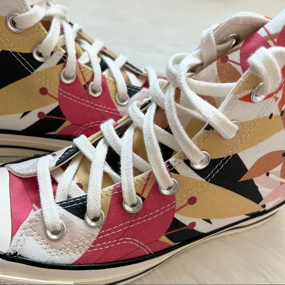 NWT Converse Chuck 70 Hi Women’s Shoes
