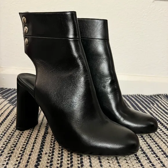 NWT IRO Matyi cutout leather ankle boots