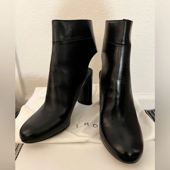 NWT IRO Matyi cutout leather ankle boots