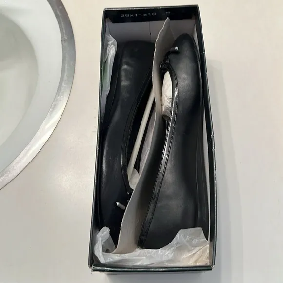 NWT Lauren Ralph Lauren Miriam Black Napa/Patent Leather Women's Flats Size 8B