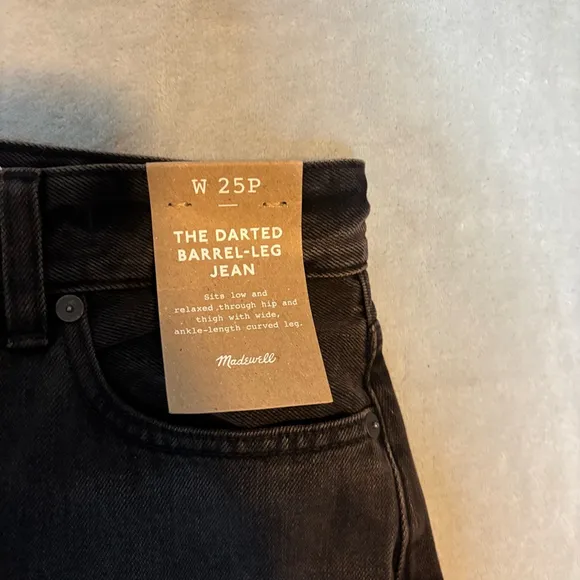 NWT Madewell Petite Darted Barrel-Leg Jeans 25P Olenda Wash Rigid Cotton Denim