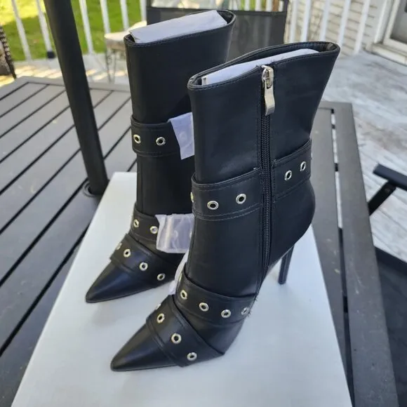 NWT - Pretty Little Thing Black Point Toe Buckle Boots