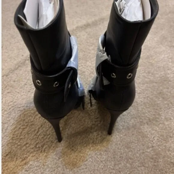 NWT - Pretty Little Thing Black Point Toe Buckle Boots