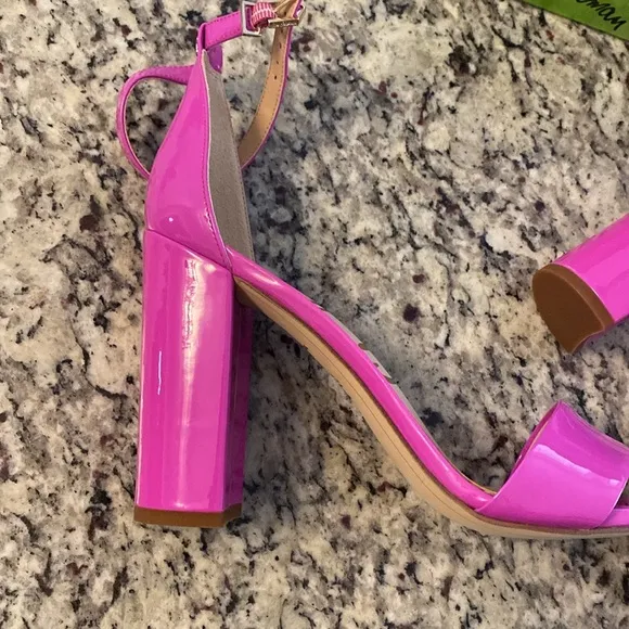 NWT Sam Edelman Yaro Patent Fuchsia Ankle Strap Block Heels 10