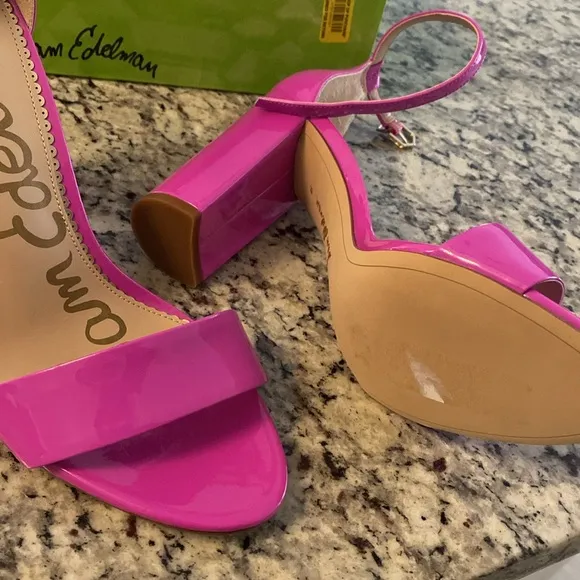 NWT Sam Edelman Yaro Patent Fuchsia Ankle Strap Block Heels 10