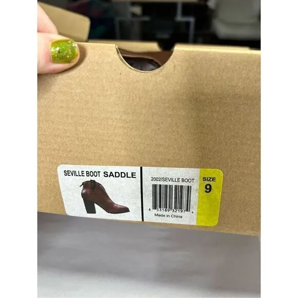 NWT Seven 7 Seville  Sadle Brown Ankle Boots tan sz 9