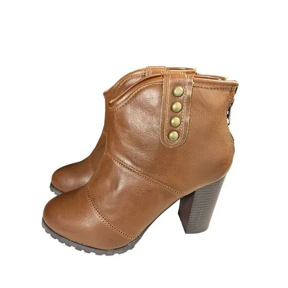 NWT Seven 7 Seville  Sadle Brown Ankle Boots tan sz 9