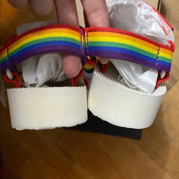 NWT Teva Midform Universal Rainbow &amp;White sandals new in box