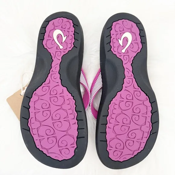 OLUKAI Wehi Ohana Comfort Flip Flop Sandals in Bougainvillea / Stripe Size 6