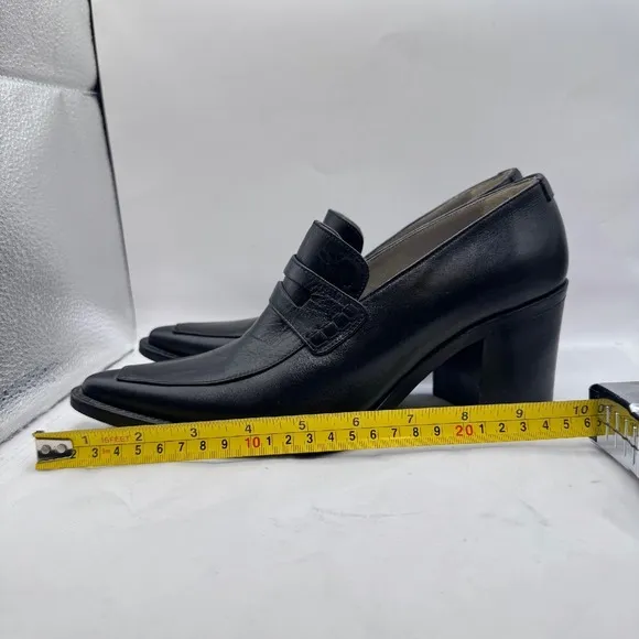 Omari Italy Black Leather Heels Pointed Toe Block Heel Size 38 7-7.5 US woman