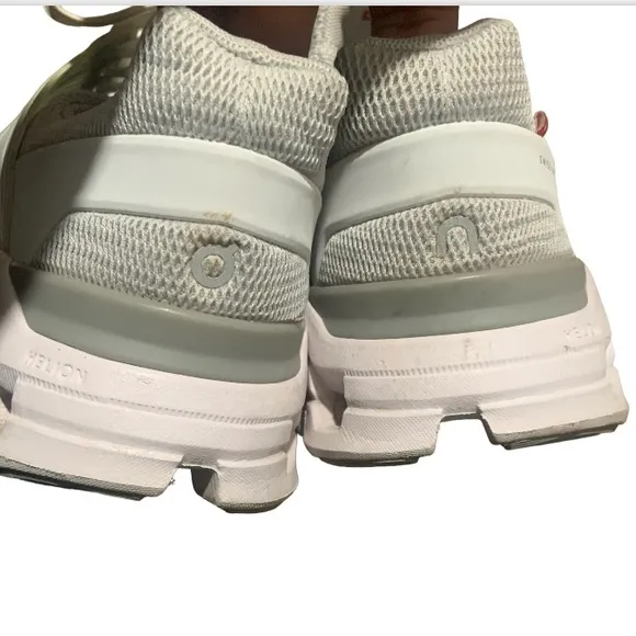 ON CLOUD CLOUDSWIFT womens Running shoes size 7.5