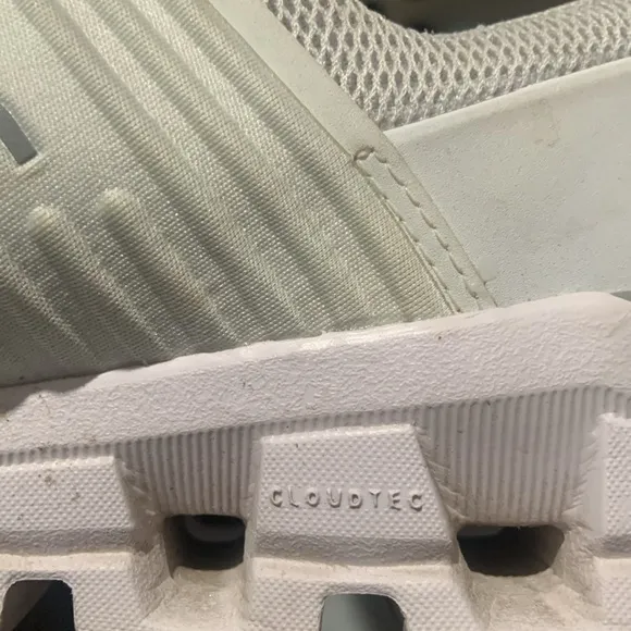 ON CLOUD CLOUDSWIFT womens Running shoes size 7.5