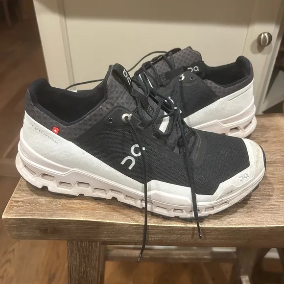 On Cloud Cloudultra Running Shoes size 9.5