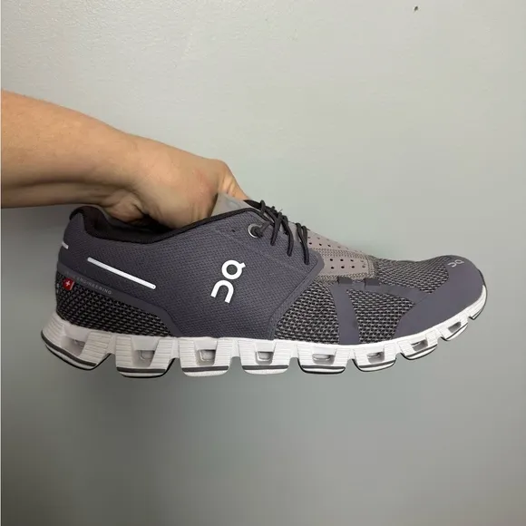 On Cloud Running Shoe‎ - Women's Size 10