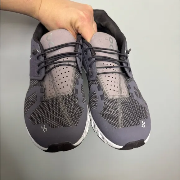 On Cloud Running Shoe‎ - Women's Size 10