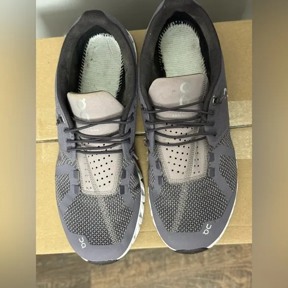 On Cloud Running Shoe‎ - Women's Size 10
