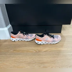 On Cloud X Shift women’s size 8.5