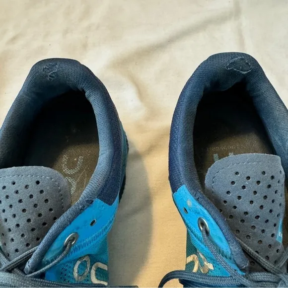 On Running 10 Cloud Surfer Blue Athletic Sneakers Shoes Lace Up