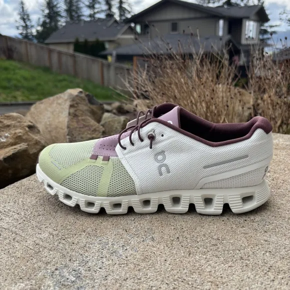 On Running Cloud 5 Ice Haze Athletic Shoes Sneakers 59.98016 Women’s Siz…