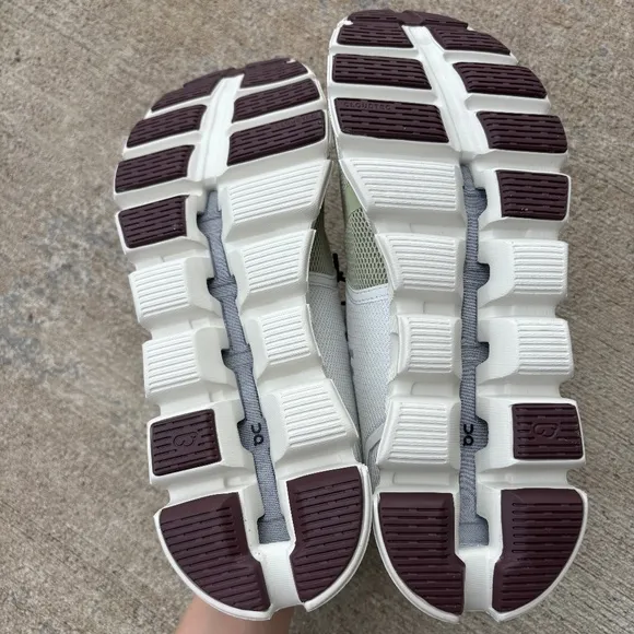 On Running Cloud 5 Ice Haze Athletic Shoes Sneakers 59.98016 Women’s Siz…