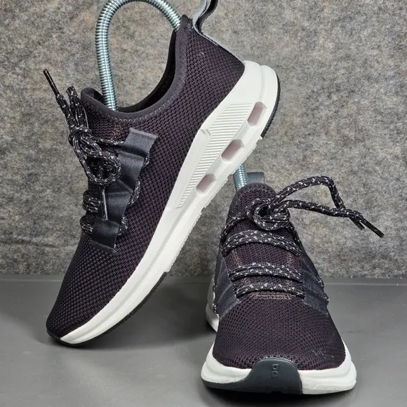On Running Cloudeasy Running Shoes Cushioned Black White Women's US 5