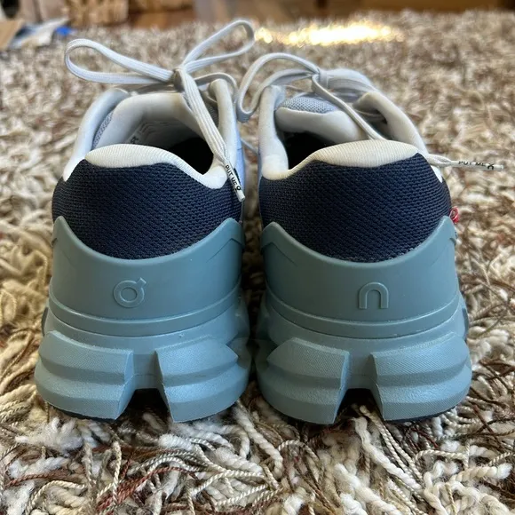 On Running Cloudflyer 4 Nimbus Cobble Size 9