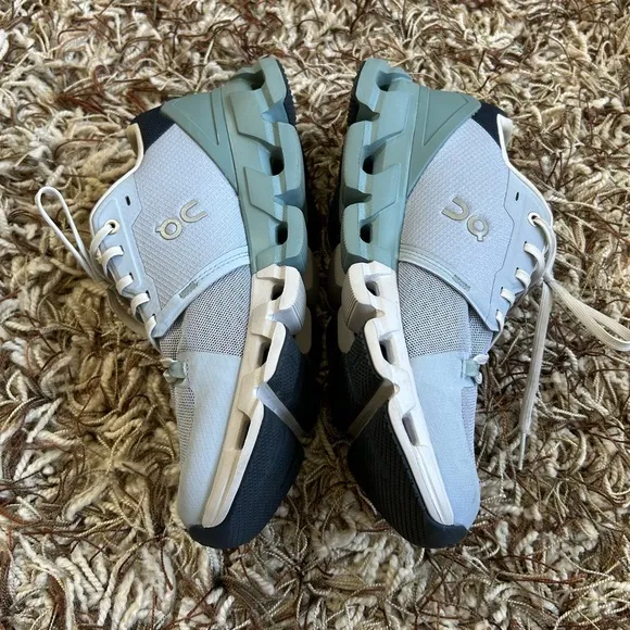 On Running Cloudflyer 4 Nimbus Cobble Size 9
