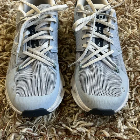 On Running Cloudflyer 4 Nimbus Cobble Size 9