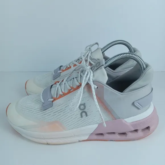 On Running Cloudnova Flux Athletic Shoes Womens Size 7.5 Lace Up Low Top Sneaker