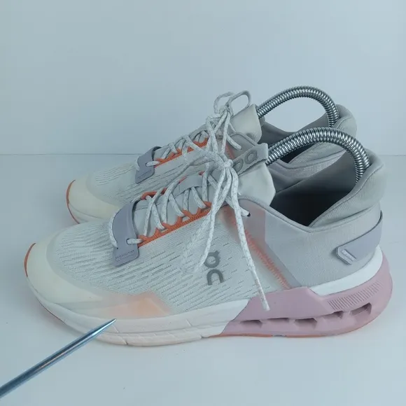 On Running Cloudnova Flux Athletic Shoes Womens Size 7.5 Lace Up Low Top Sneaker